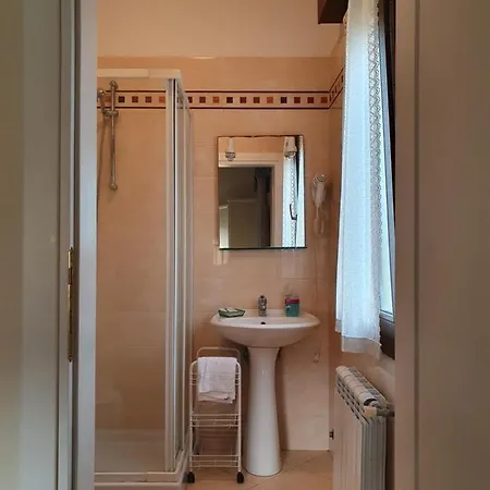 Berghinz Bed & Breakfast 3*