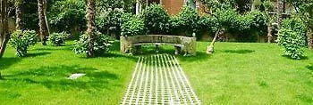 Berghinz Bed & Breakfast