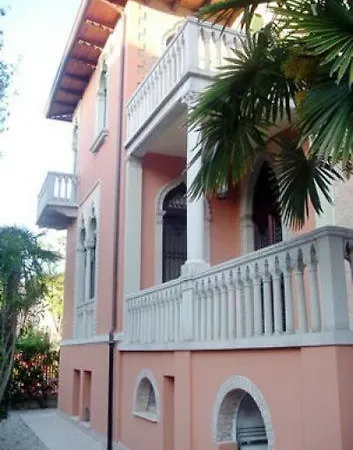 Bed & Breakfast Berghinz 3*
