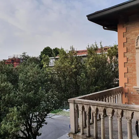 ベッド・アンド・ブレックファスト Berghinz