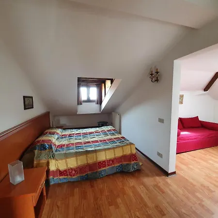 Berghinz ベッド・アンド・ブレックファスト