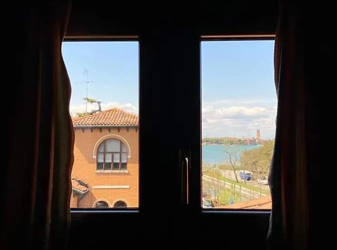 Berghinz Alojamento de Acomodação e Pequeno-almoço Lido di Venezia