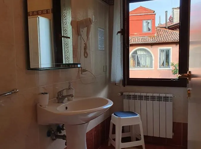 Berghinz Alojamento de Acomodação e Pequeno-almoço Lido di Venezia