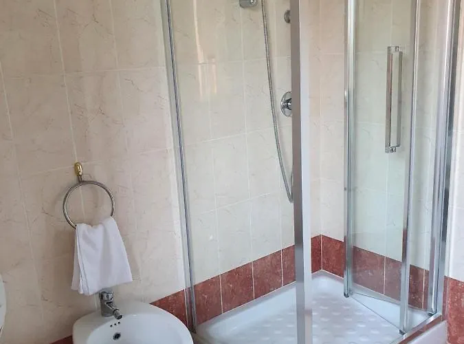 Berghinz Alojamento de Acomodação e Pequeno-almoço 3*