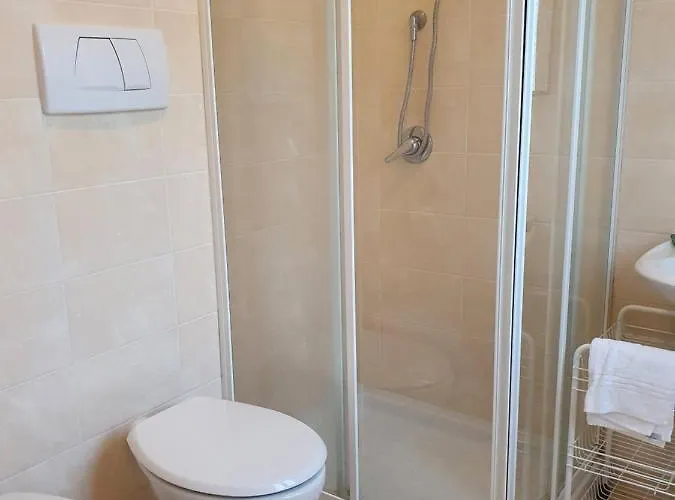 Alojamento de Acomodação e Pequeno-almoço Berghinz Lido di Venezia