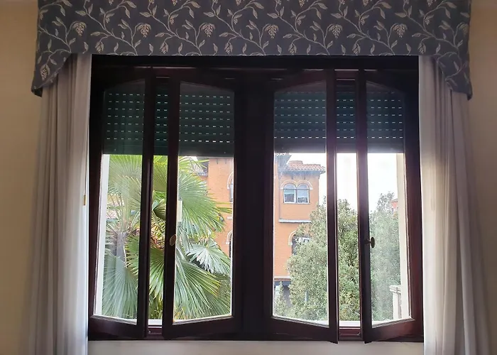 Alojamento de Acomodação e Pequeno-almoço Berghinz Lido di Venezia